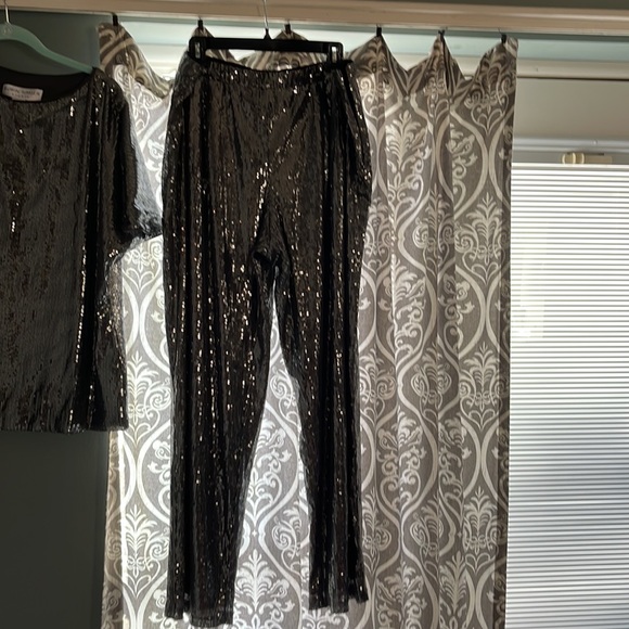Rubin Singer Studio All-Over Sequin Top and dress pants. Pants have a side zip. - Picture 4 of 16